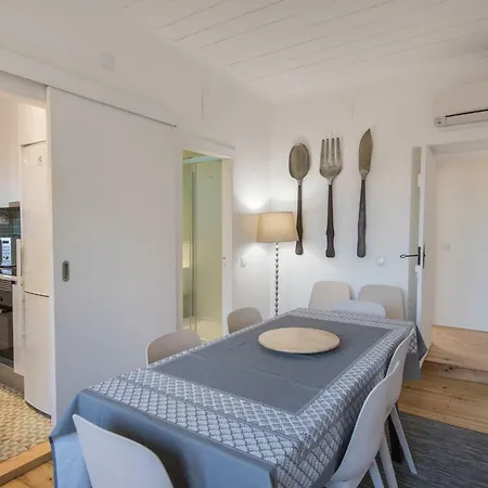 Alfama Terrace W/ Tagus River Views * Lissabon